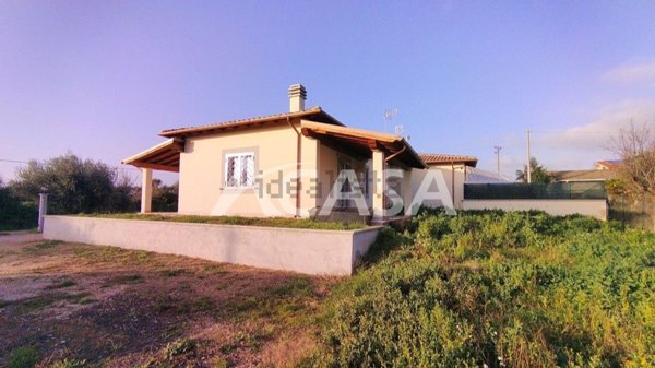 casa indipendente in vendita a Velletri