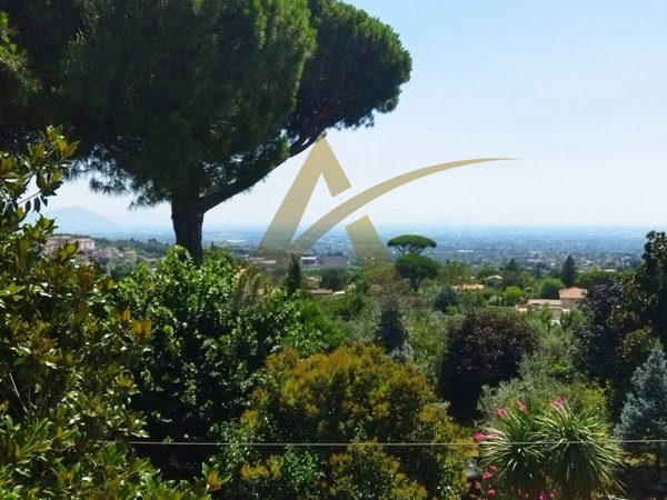 casa indipendente in vendita a Velletri