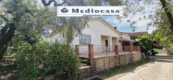 casa indipendente in vendita a Velletri