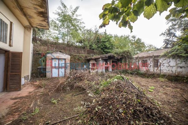 casa indipendente in vendita a Velletri
