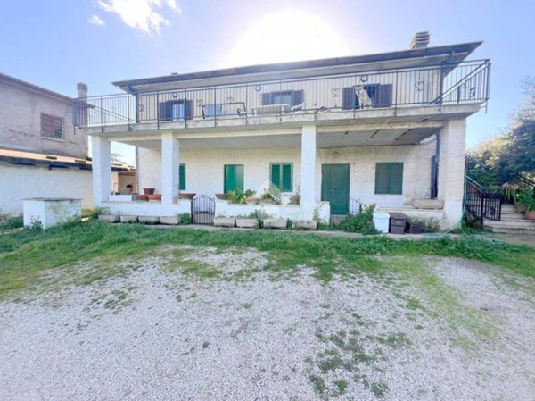 casa indipendente in vendita a Velletri