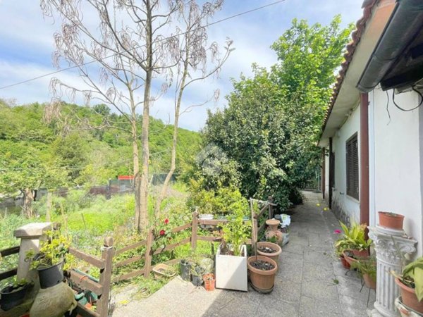 casa indipendente in vendita a Velletri