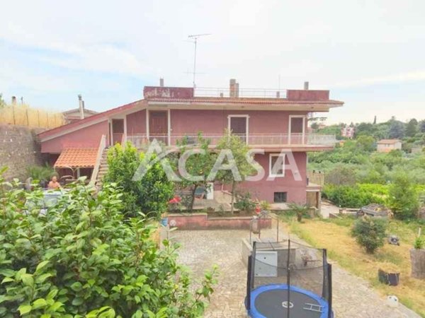 casa indipendente in vendita a Velletri