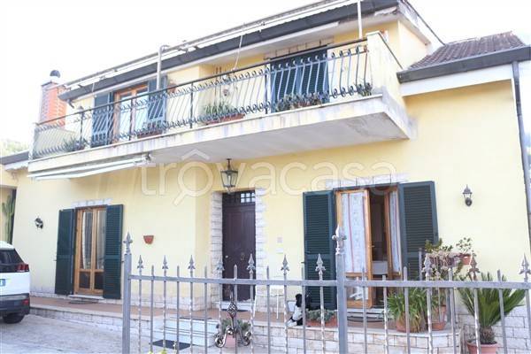 casa indipendente in vendita a Velletri