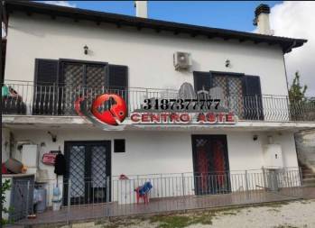 casa indipendente in vendita a Velletri