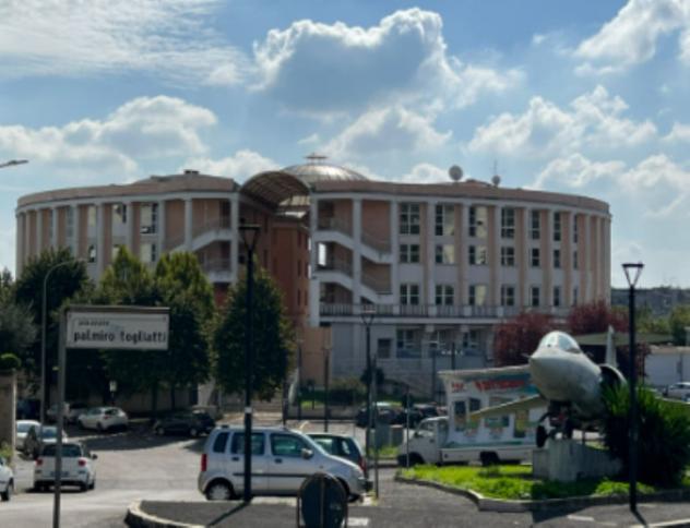 negozio in vendita a Velletri