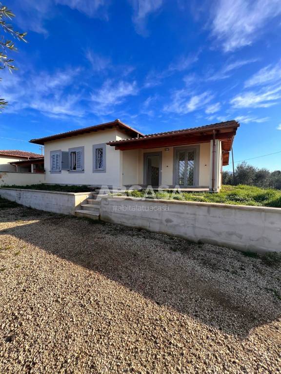 casa indipendente in vendita a Velletri
