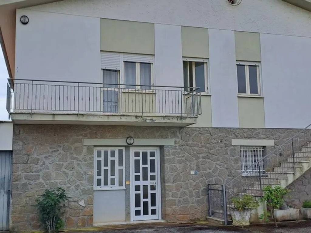 casa indipendente in vendita a Velletri