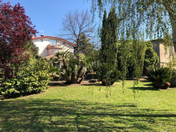 casa indipendente in vendita a Velletri