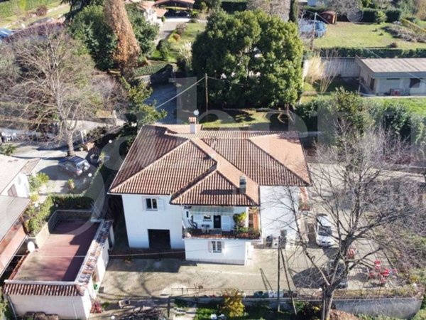 casa indipendente in vendita a Velletri