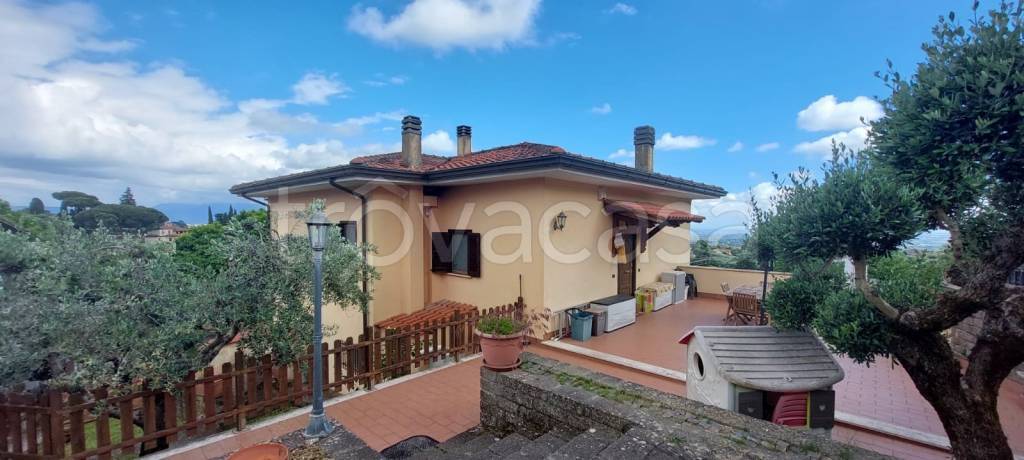 casa indipendente in vendita a Velletri