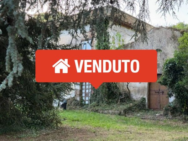 casa indipendente in vendita a Velletri