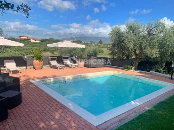 casa indipendente in vendita a Velletri
