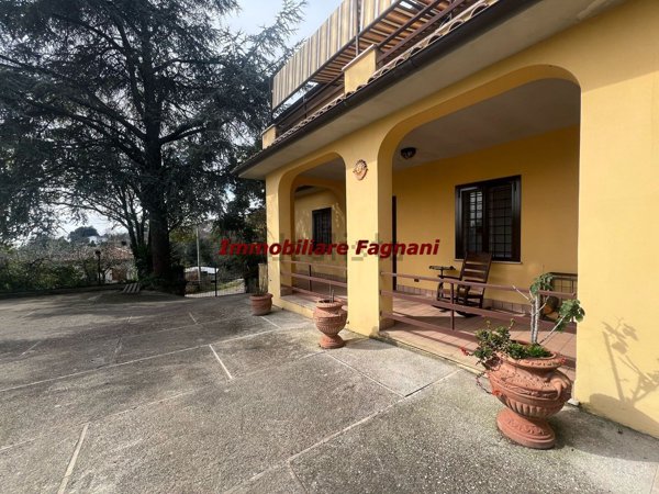 casa indipendente in vendita a Velletri
