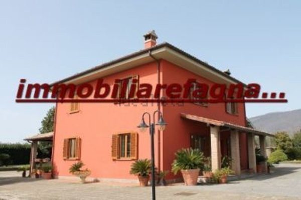 casa indipendente in vendita a Velletri