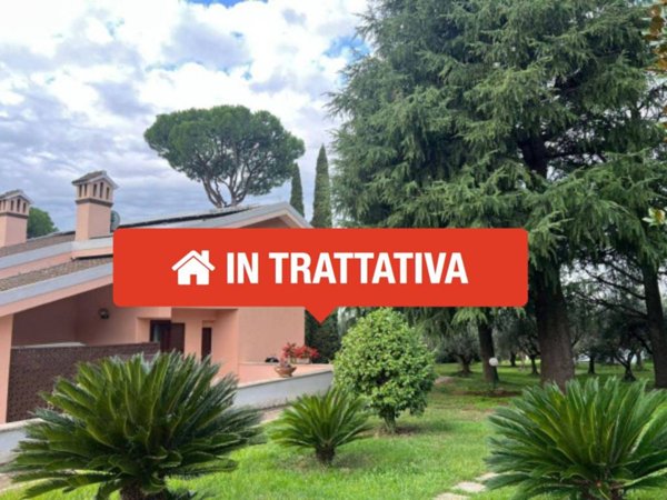 casa indipendente in vendita a Velletri