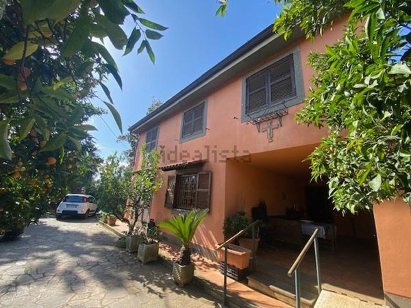 casa indipendente in vendita a Velletri