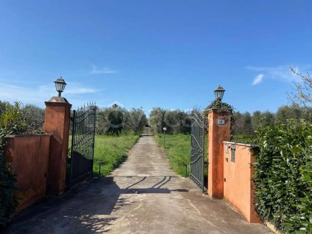 casa indipendente in vendita a Velletri