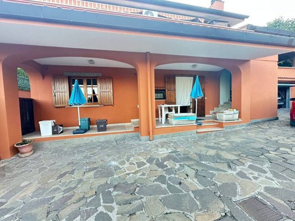 casa indipendente in vendita a Velletri