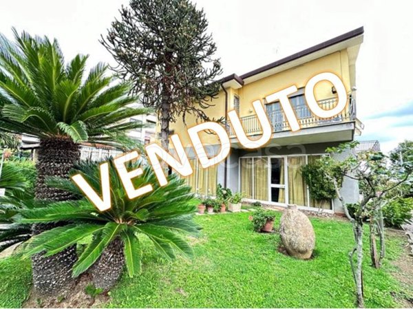 casa indipendente in vendita a Velletri