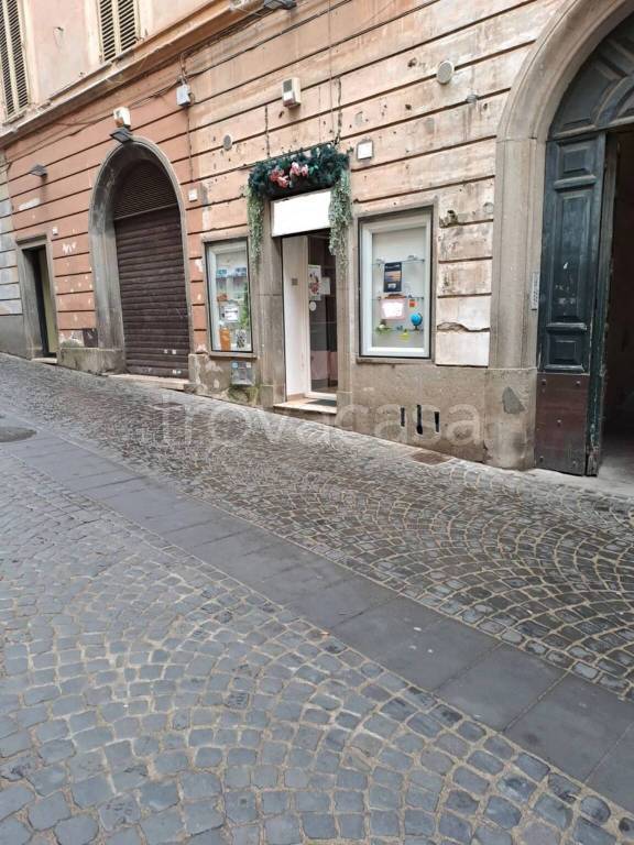 negozio in vendita a Velletri