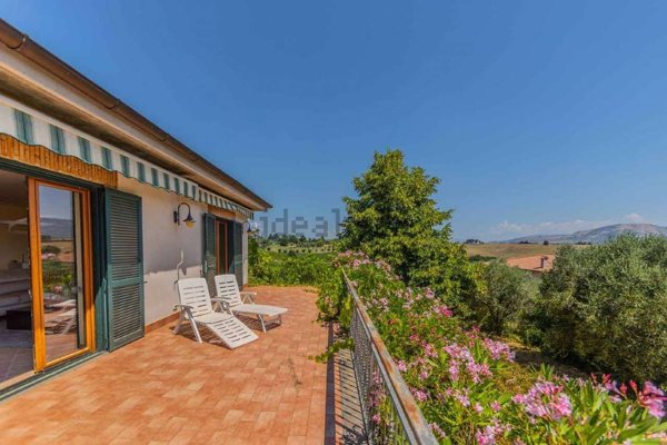 casa indipendente in vendita a Velletri