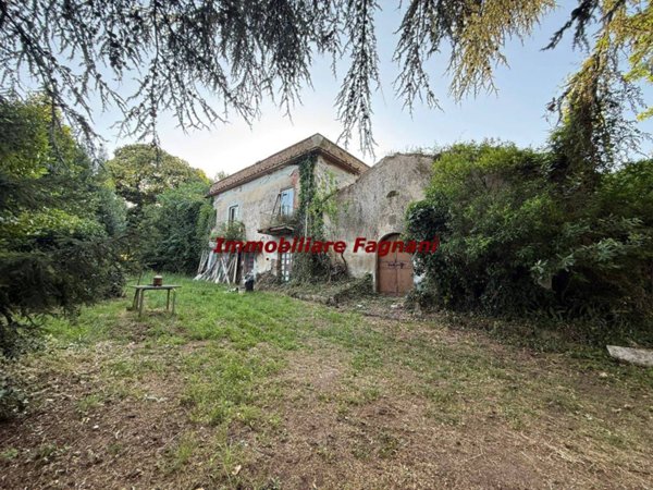 casa indipendente in vendita a Velletri