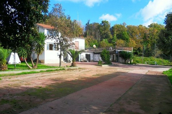 trivano in vendita a Velletri