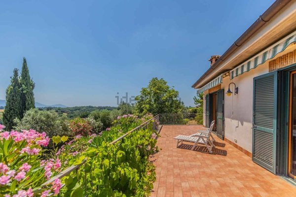 casa indipendente in vendita a Velletri
