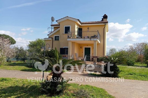 casa indipendente in vendita a Velletri