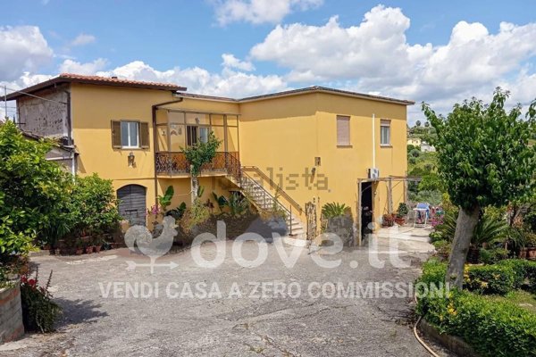 casa indipendente in vendita a Velletri