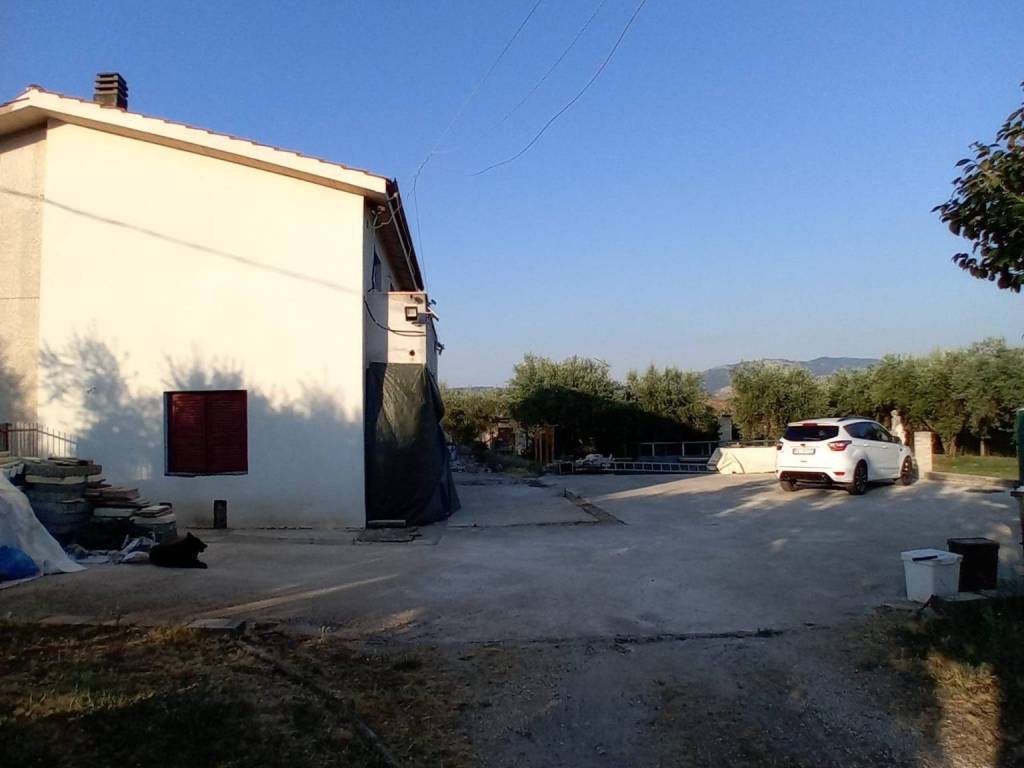 casa indipendente in vendita a Velletri