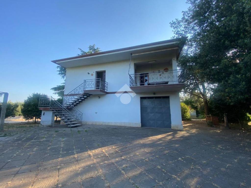 casa indipendente in vendita a Velletri