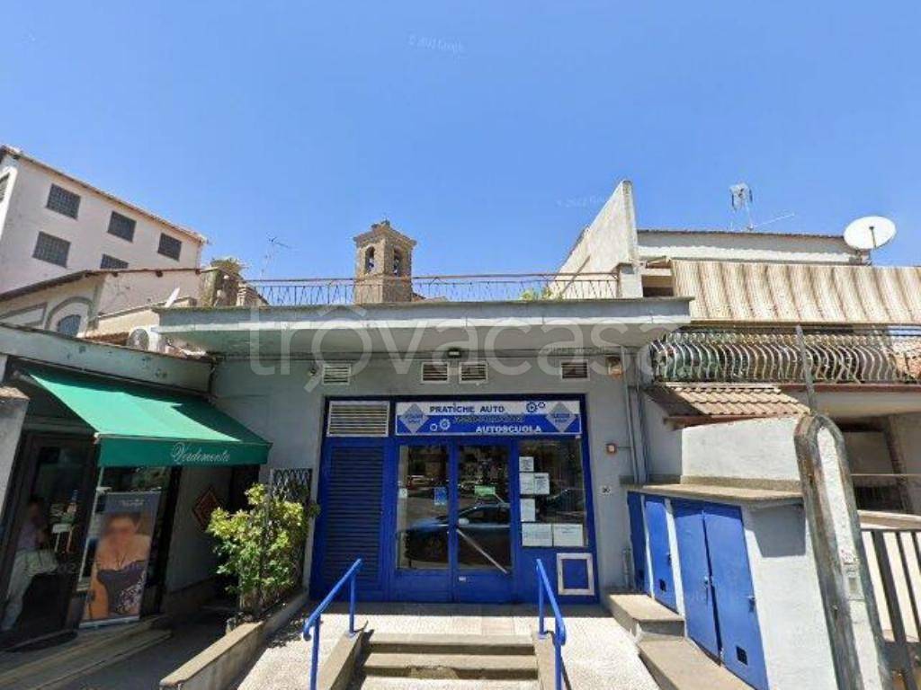 negozio in vendita a Velletri