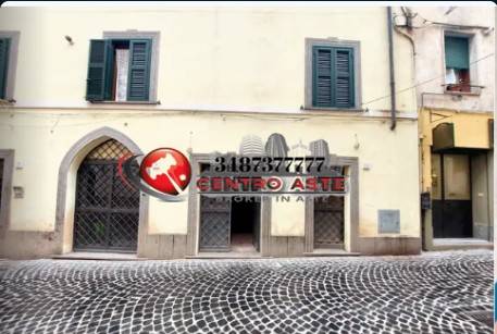 negozio in vendita a Velletri