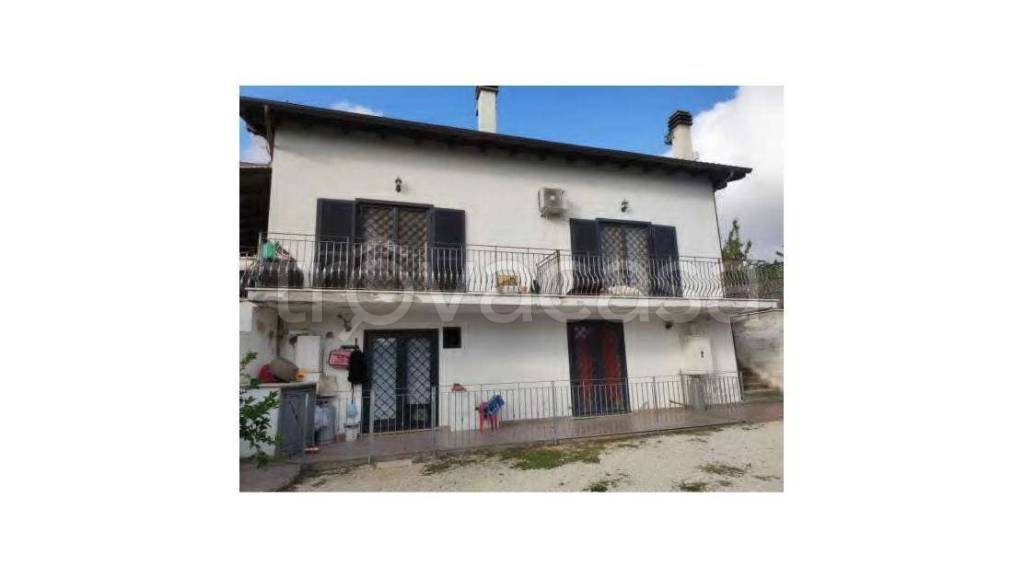 casa indipendente in vendita a Velletri