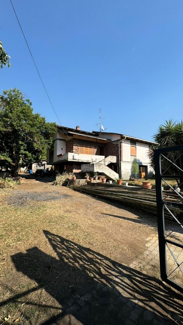 casa indipendente in vendita a Velletri