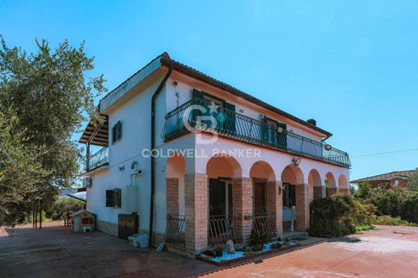 casa indipendente in vendita a Velletri