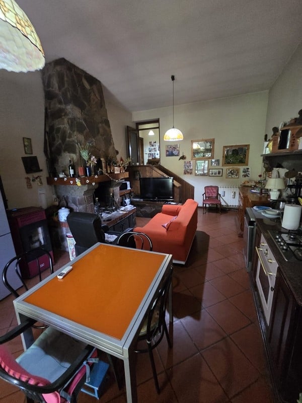 casa indipendente in vendita a Velletri