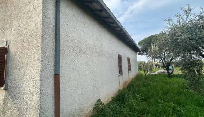 casa indipendente in vendita a Velletri