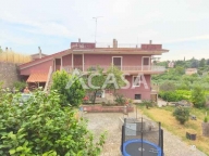 casa indipendente in vendita a Velletri