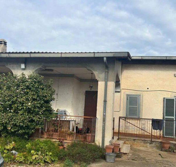 casa indipendente in vendita a Velletri