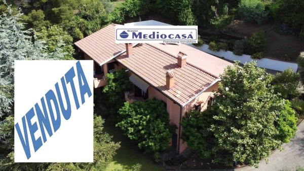 casa indipendente in vendita a Velletri
