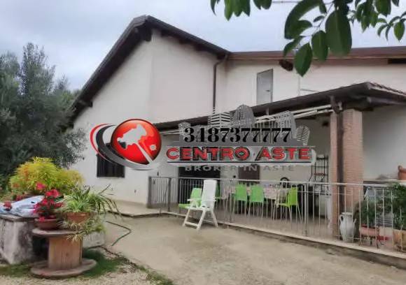 casa indipendente in vendita a Velletri