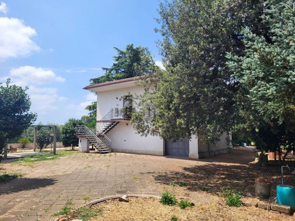 casa indipendente in vendita a Velletri