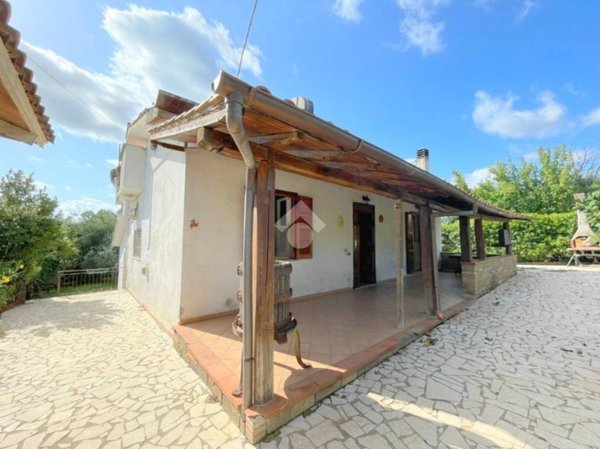 casa indipendente in vendita a Velletri