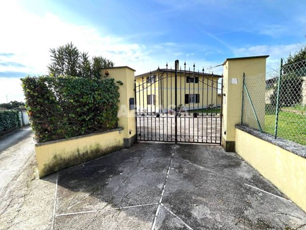 casa indipendente in vendita a Velletri