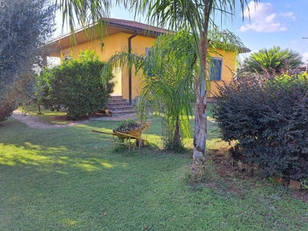 casa indipendente in vendita a Velletri