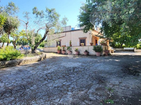 casa indipendente in vendita a Velletri