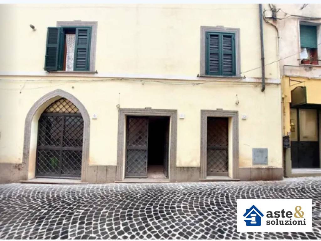 negozio in vendita a Velletri